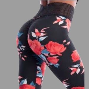 Cute Booty Lounge Floral Leggings - Black and Red